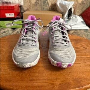 Under Armour Hover Breakthru Sneakers